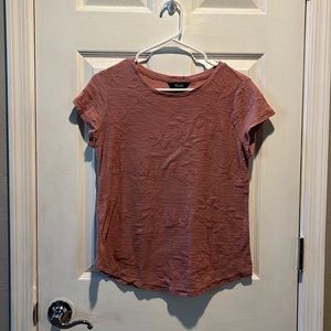 Women’s Vera Wang pink shirt sleeve floral shirt size medium